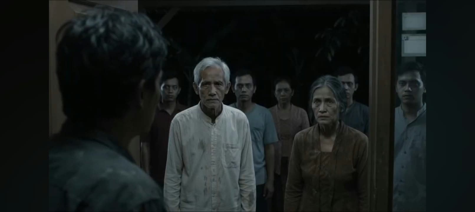 " DI JENGUK DARI WARGA KAMPUNG JIN, KARENA SUDAH MENOLONG KUCING MEREKA "
